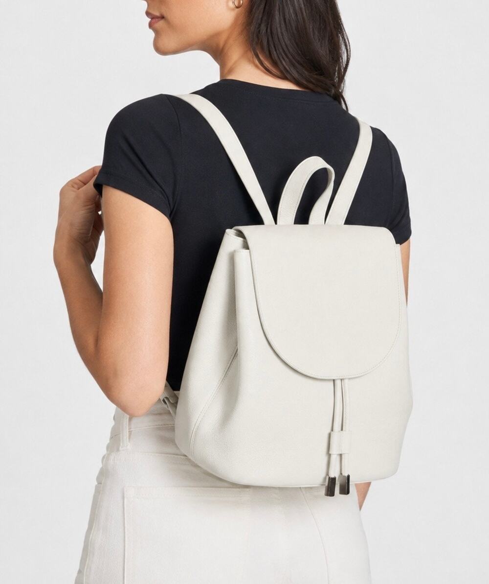Everlane Petra Italian Leather Backpack Ivory White Minimalist Drawstring Bag
